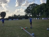 Training eerste selectie S.K.N.W.K. van donderdag 22 mei 2025 (7/109)